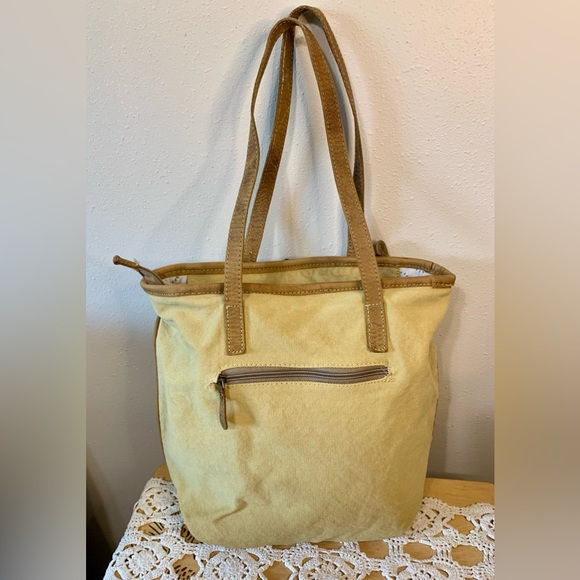 Myra Shoulder Bag - Picture 2 of 8